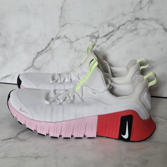 Nike Free Metcon 6 White Bright Crimson Pink Foam Womens Sneakers Shoes 11.5 - Picture 5 of 9